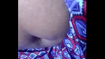 Lekuk Pusar Ranum Tante Desi Yang Menggoda