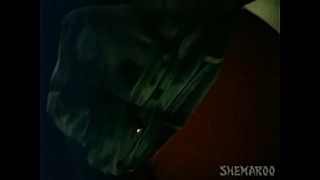 Adegan Mesra Rakhee Yang Menggoda – Paroma – Film Hindi Klasik Penuh Gairah