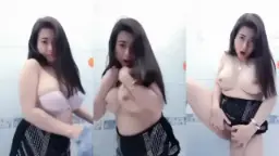 Tante Gatel Di Kamar Mandi, Pengen Dientot Sampai Ngegoyang
