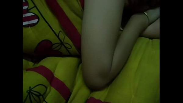 Desi Bhabhi Yang Panas Dengan Tetangga Yang Menggoda