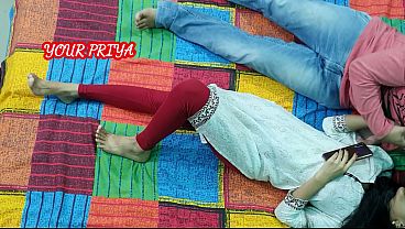 Gadis Muda Tiri Pertama Kali Bercinta Dengan Saudara Tirinya, Rekaman Rumahan Dengan Suara Hindi Yang Menggoda