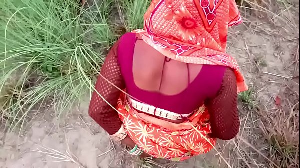 भाभी की गर्मी खेत में ही शांत होती है, देवर जी के साथ