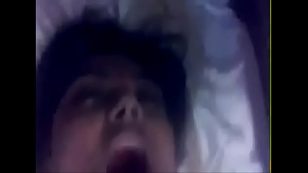 Gadis Desi Menggoda Dengan Aksi Sendiri Untuk Sang Kakak