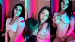 Rosalinda Mango Digoyang Ganas Lidah Jalang