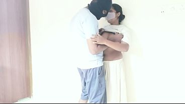 Adik Tiriku Yang Seksi Ingin Merasakan Gairah Besar Di Dalam Kemaluannya Yang Sempit