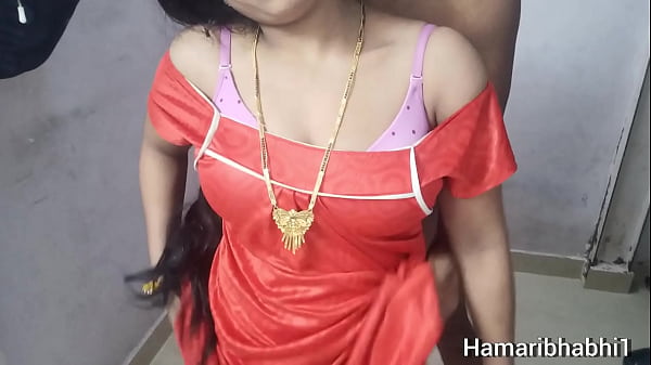 Binal Bhabhi Garmagaram Devar Ke Saat Hindi Mein Baatein Karte Hue Chudai Ki Raat