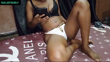 Video Mesum Keluarga Naija: Remaja Afrika Ebony Menggairahkan Dengan Ciuman Klitoris Dan Jilatan Memek