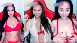 Alichia Meremas Payudara Montoknya Yang Bulat Sempurna