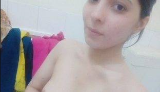 Gadis India Kashmir Cantik Berfoto Telanjang