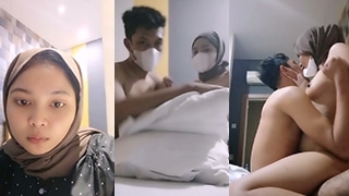 Jilbab Basah, Ngentot Sama Pacar Di Depan Kamera.