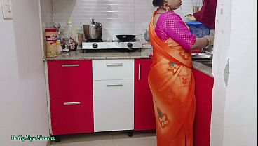 Goyangan Hot Bhabhi India Di Dapur, Dientot Ganas Kontol Besar