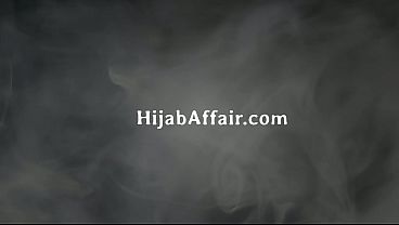 Ibu Tiri Arab Mengira Kontolku Lampu, Sampai Ujungnya Basah Menggoda