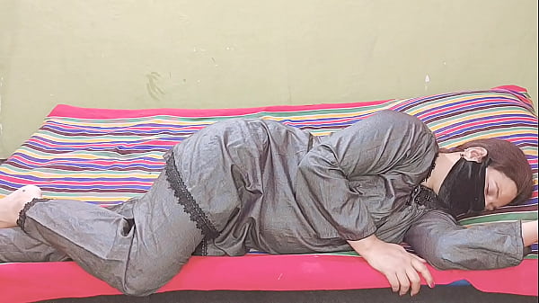 Bhabhi Pakistan Diharduki Ganas Dari Belakang Dengan Suara Desi Hindi