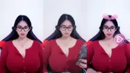 Cewek Abg Tobrut Berkacamata, Pake Baju Tipis Bikin Greget