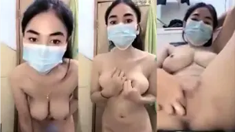 Coryna Omek Sampe Muncratin Sampai Basah Kuyup