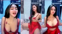 Lovata Toge Uting Ngintip, Sambil Ngeliatin Bagian Yang Bikin Ngilu.