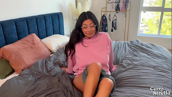 Gila! Itu Celana Dalem Gue?! Cewek Latin Montok Bikin Cipratan Nikmat Di Kontol Gue – Cami Strella X Lev Lieben