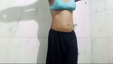 Viral Video Abang Sama Adik Tiri Desi India Bikin Panas.