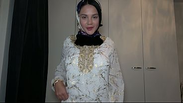 Pov – Ngencengin Adik Tiri Muslim Cantik Berhijab, Romantis Tapi Bejat