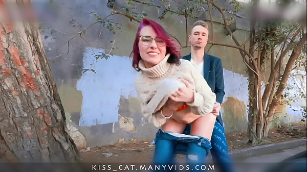 Kisscat Sarapan Cinta Dengan Sosis – Agen Publik Jemput Cewek Rusia Buat Ngentot Di Luar