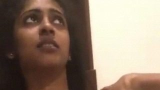 Cewek India Bikin Video Bugil Pacarnya, Trus Bocor Di Medsos—bikin Malu Semua Netizen.