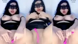 Ella Rose, Cewek Pamer Memek Tembem Basah Becek Bikin Ngilu.
