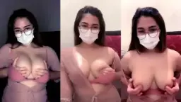 Goyang Pantat Gede Zara Susu Montok, Getar Twerk Bikin Makin Liar.