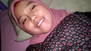 Mahasiswi Hijab Digilir Pacar Sampai Meringis