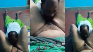 Pembantu Menjilati Memek Majikannya, Bikin Crot Di Lantai.
