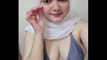 Awal Mula Goyang Twerking Pake Hijab, Bikin Makin Panas Lihatnya.