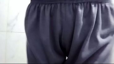 Desi Istri Lagi Ngimpiin Kontol Bapak, Video Hot Bikin Makin Basah.