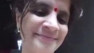 Bokep Desi Aunty Montok Bugil Total – Video Mms Hot Cewek India.