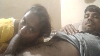 Cowok Rekam Mms Bhabhi-nya Lagi Ngewe Mulut, Nikmatin Kontol Gede.