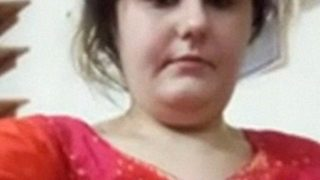 Pakistani Aunty Showing Boobs And Pussy