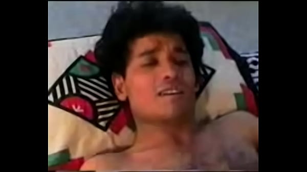 Ngemong Kontol Panas Di Kamar Gelap, Desahan Nafsu Bercampur Keringat.