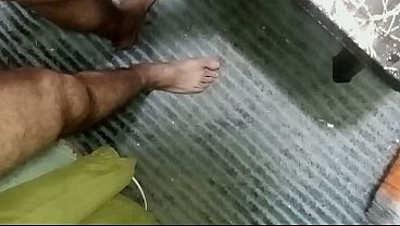 Ngentot Bertiga Gay Arab, Kontol Besar Dijilat Dan Dimasukin Ke Lubang Pantat, Si Jagoan Saudi Sama Temennya Ngewein Si Pasif Irak Sambil Bokongnya Dibuka Lebar