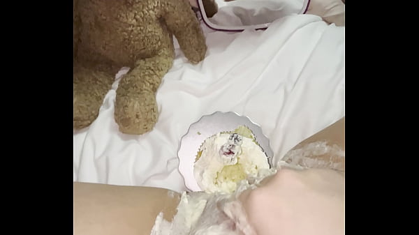 4k-gila Makanan Erotik Terhot-adik Tiri Perawan 18 Tahun Yang Nakal Mainin Diri Sendiri Pake Kue Krim Kental, Gak Jadi Kuliah, Cewek Arab Putih Cantik Di Los Angeles, Amerika Serikat