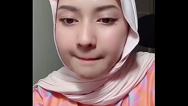 Live Jilbab Hot, Nafsu Liar Di Depan Kamera